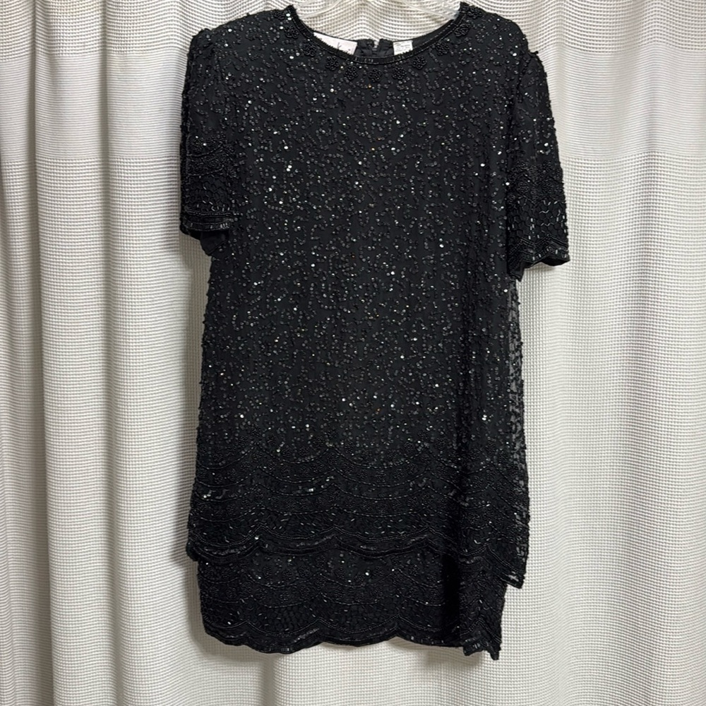 Vintage‎ Beaded Silk LBD Sz XL EUC shiny jet and sequin all over scalloped tiers
